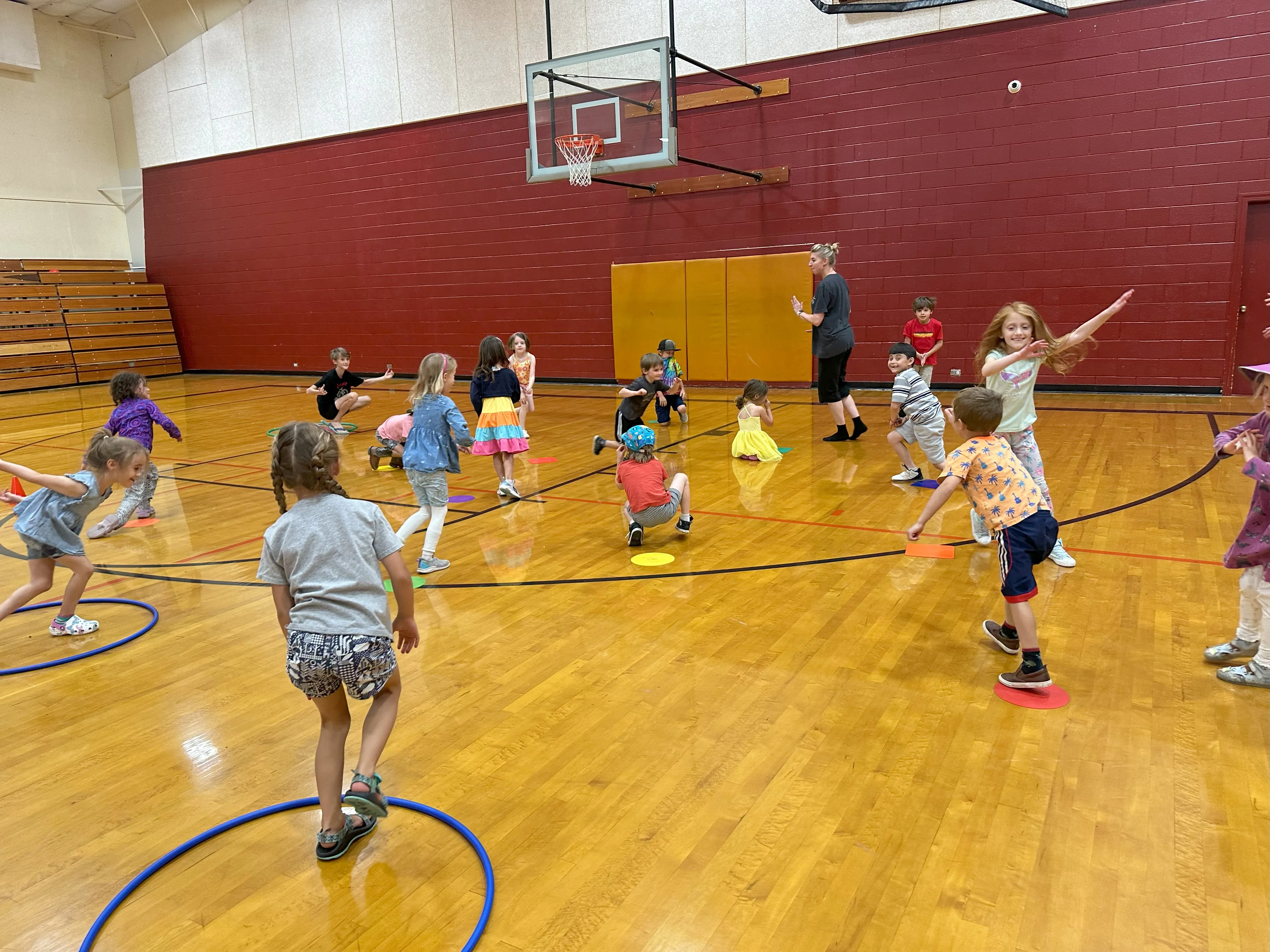 K-3 students participating in multi-sport PE curriculum through Above & Beyond the Classroom grant program